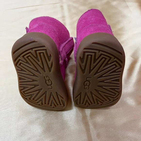 NWOB UGG Toddler kids infants girls Shoes boots warm - Picture 4 of 11